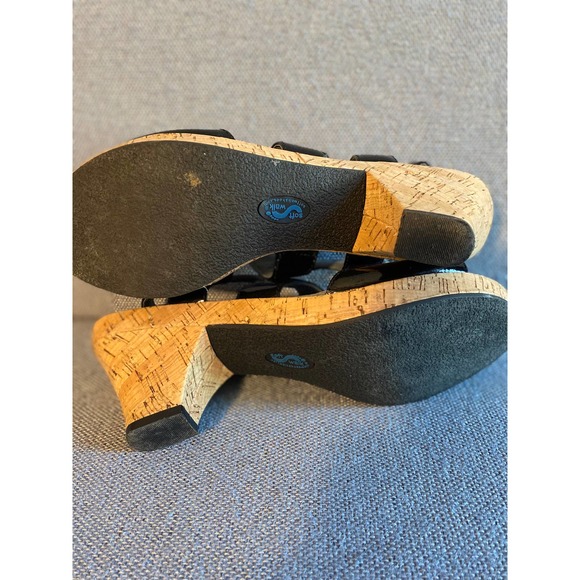 Soft Walk Woman’s patent leather sandal black Carson Size 8.5 cork heel open toe - Picture 11 of 16